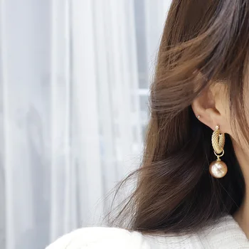 Korejas Modes Rotaslietas 14k Nekustamā Zelta Pārklājumu Retro Šampanieti Izsmalcinātu Pērļu Auskari Sievieti Shine Holiday Elegantā Auskars
