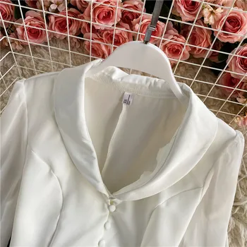 Pavasarī un rudenī ārvalstu stila puff piedurknēm krekls sieviešu dizaina sajūta vidukļa temperaments mežģīnes priekšgala ar garām piedurknēm ar īsām augšu